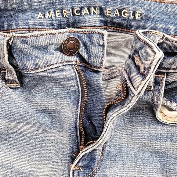 American Eagle Super Stretch Ripped Jeggings - Size 8 - Picture 7 of 10